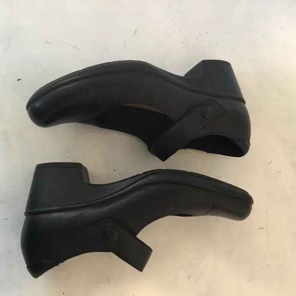 Women's Comfortable Cushion Leather Style Clarks Mary Jane Shoes SZ 7.5 M - Picture 6 of 14